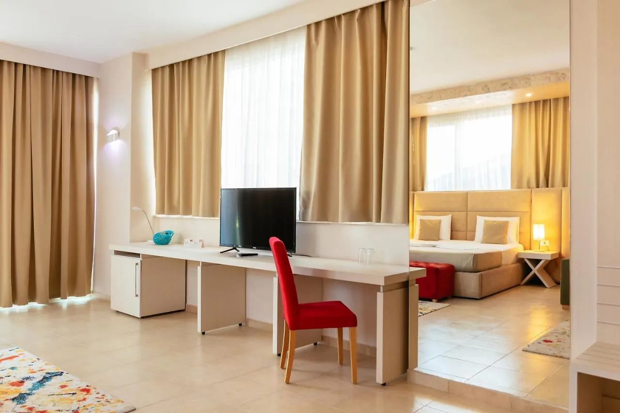 Horizont Hotel Durrës 4*,  Albania