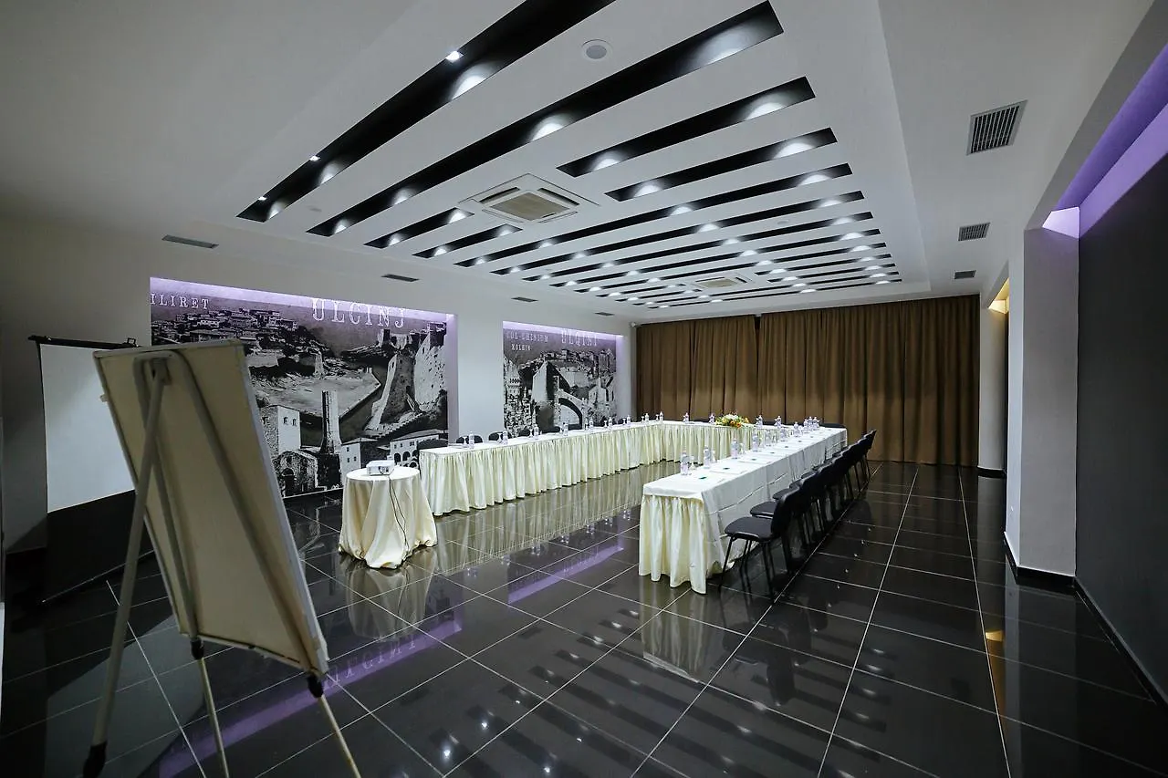 Horizont Hotel Durrës 4*,